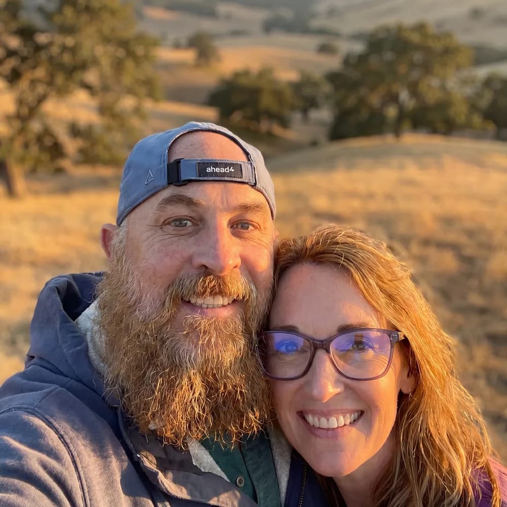 Retrato de Marc y Noni Kneeland, directores de Granite Ridge Christian Camp